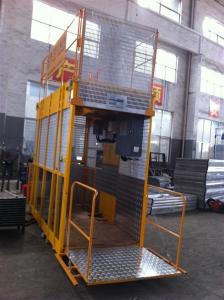 China Operator Cab Construction Material Man And Material Hoist Dual Cage ISO on sale