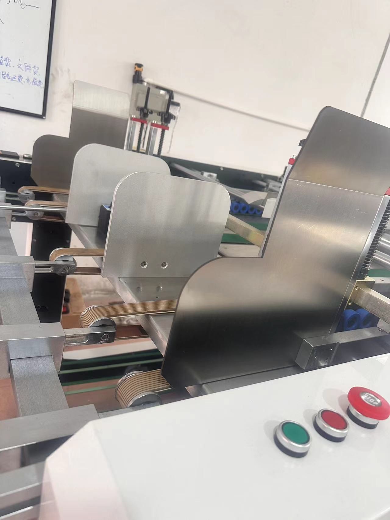 High Stability High Performance Semi Automatic V Grooving Machine For Paperboard Box