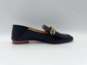 Quality Fashion Loafers Womens Flat Leather Shoes Custom With Metal Chain for sale