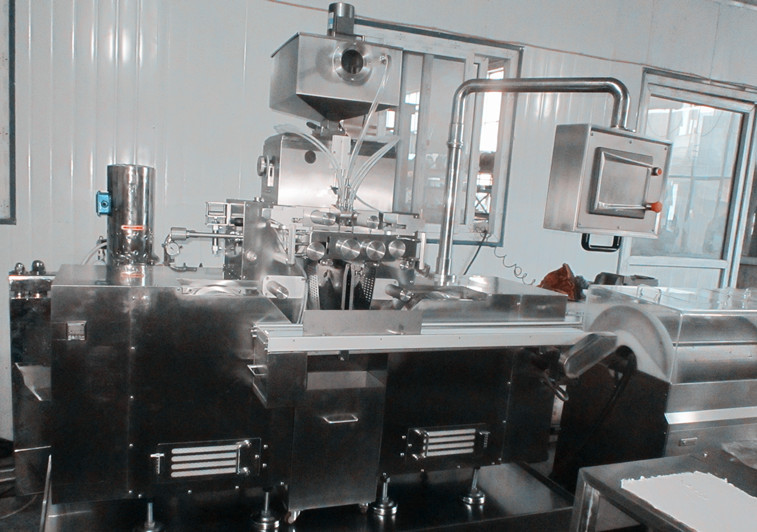 Small And R&D Scale Softgel capsule Production Line For Making Soft Capsule S403