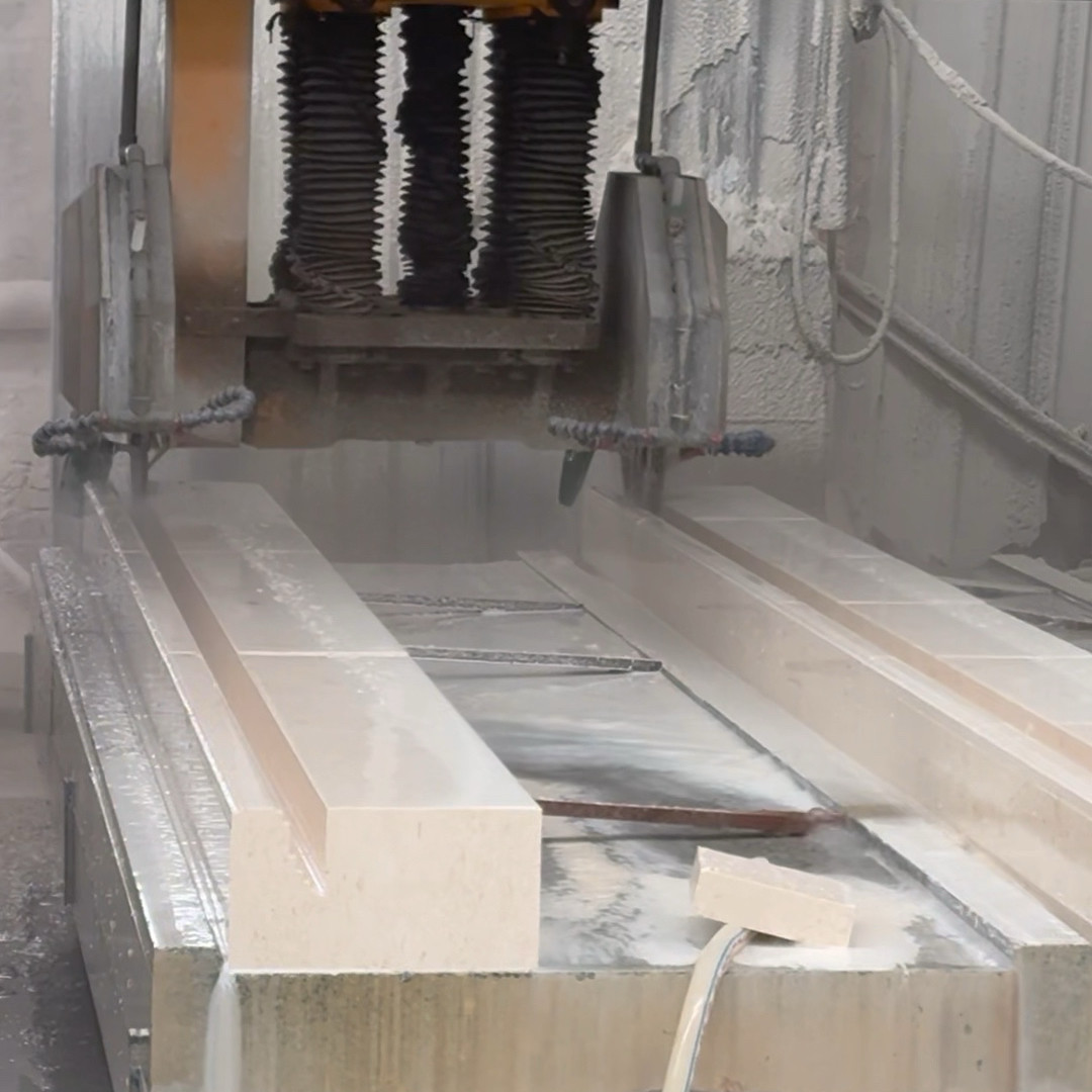 Diamension Stone Profile Cutting Machine With High Cutting Accuracy And Automatic Automation