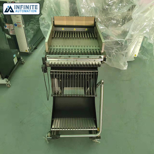N610081683AA Panasonic SMT Feeders NPM-D3 Feeder Cart Unit 17 Slots