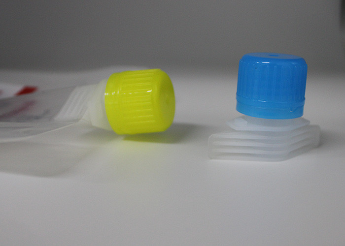 Versatile Plastic Spout Caps For Laundry Liquid Package Bags 39mm Height