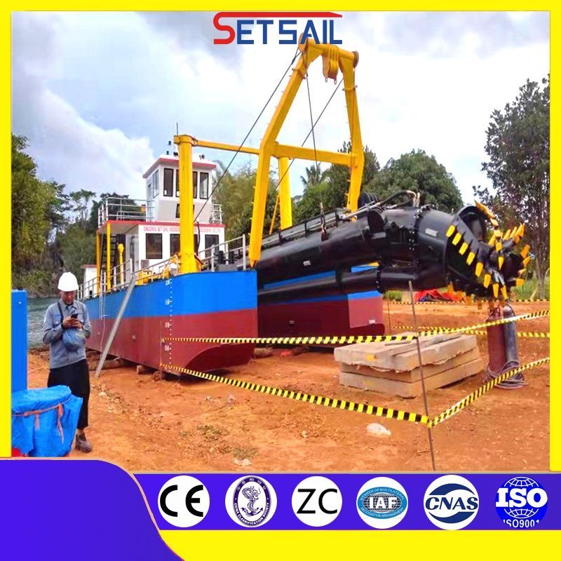 China 28inch Diesle Engine Cutter Suction Dredger for Sale