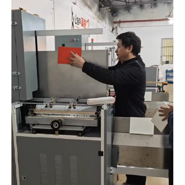 Semi Auto Cover Casing In Machine auto case delivery precise alignment creasing