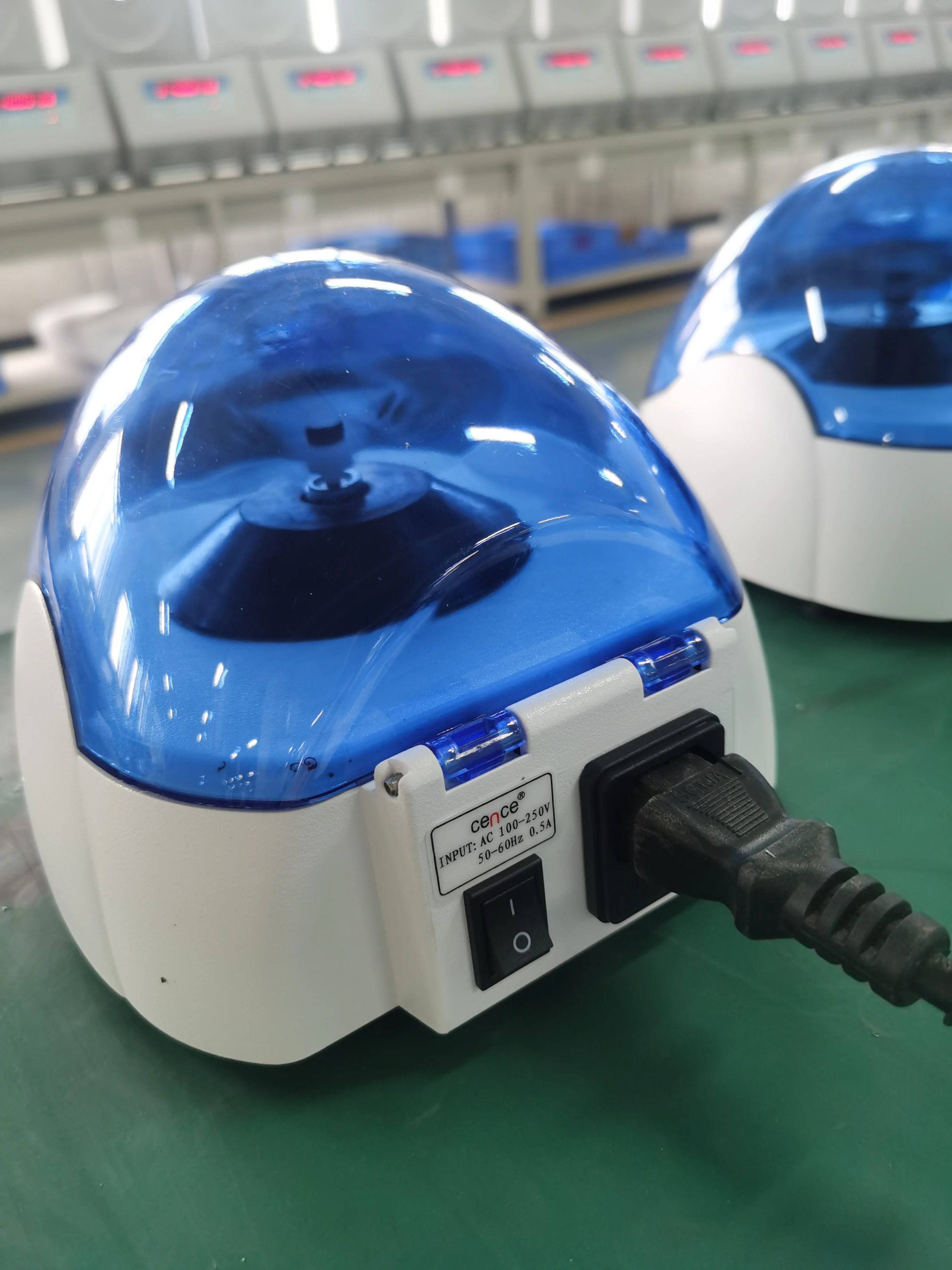 Cence Portable Micro Centrifuge with Low Speed 4000r/min or High Speed 10000r/min Medical Centrifuge