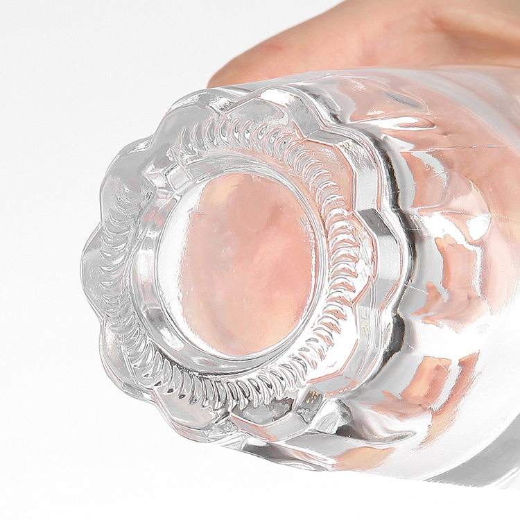 Super Flint Glass 700ml Frosted Vodka Bottle with Top Grade Custom Printing Logo