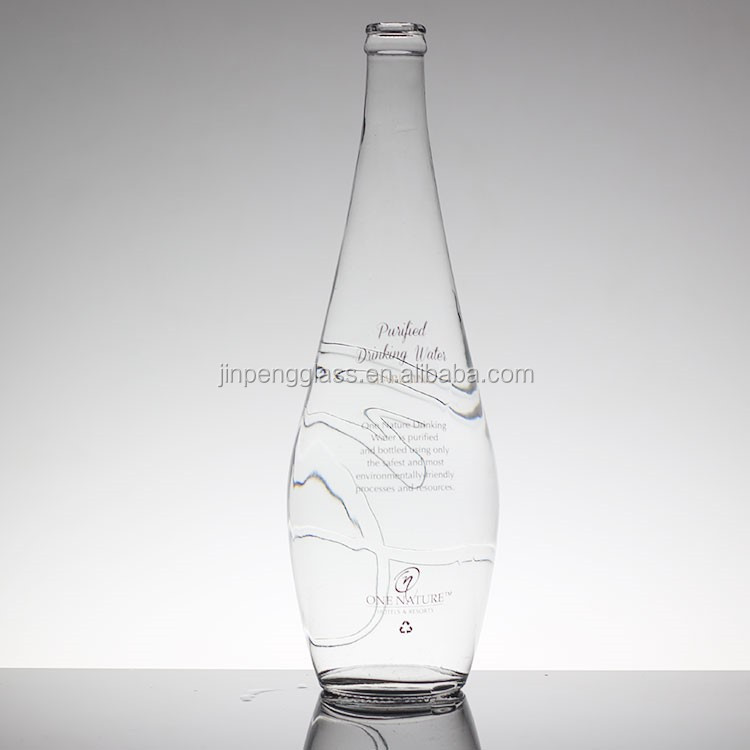 Elegant Japanese Sake Alcohol Bottle 500ml Distinctive Glass with Sealing Type Cork