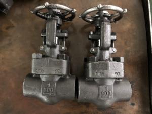 China SW & NPT Ends Forged 800lb Heavy Duty Metal Gate Valve on sale