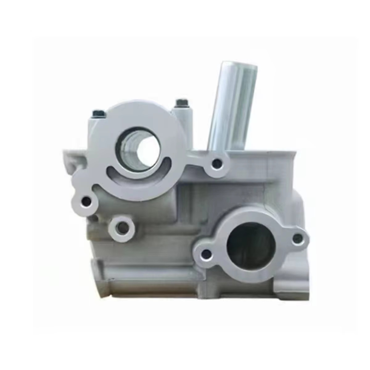 Auto Engine Parts New Aluminum F8D Cylinder Head 11100M79G00 11100M79G001 For Suzuki Maruti Alto 800 F8D RF308 SOHC 2007 - 2012