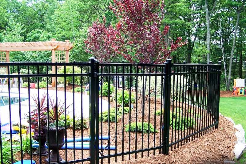 8FT Galvanized Wrought Iron Fence Q235 Steel For Residential