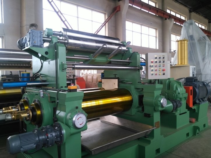 90 Kw Two Roll Mixing Mill Machine 22 Inch For Rubber Sheeting