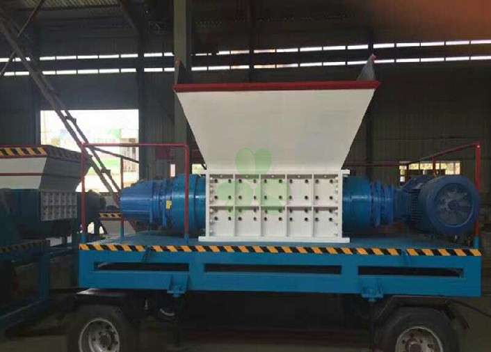 High Strength Industrial Shredder Machine Waste Plastic Crusher 3.8-4.5t/H Capacity