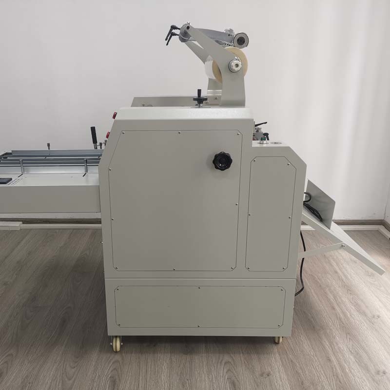520mm Industrial Roll Laminator Machine , Automatic Hydraulic Laminating Machine