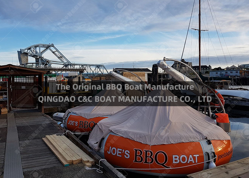 6mm Thick 25cm Depth Leisure FRP BBQ Donut Boat