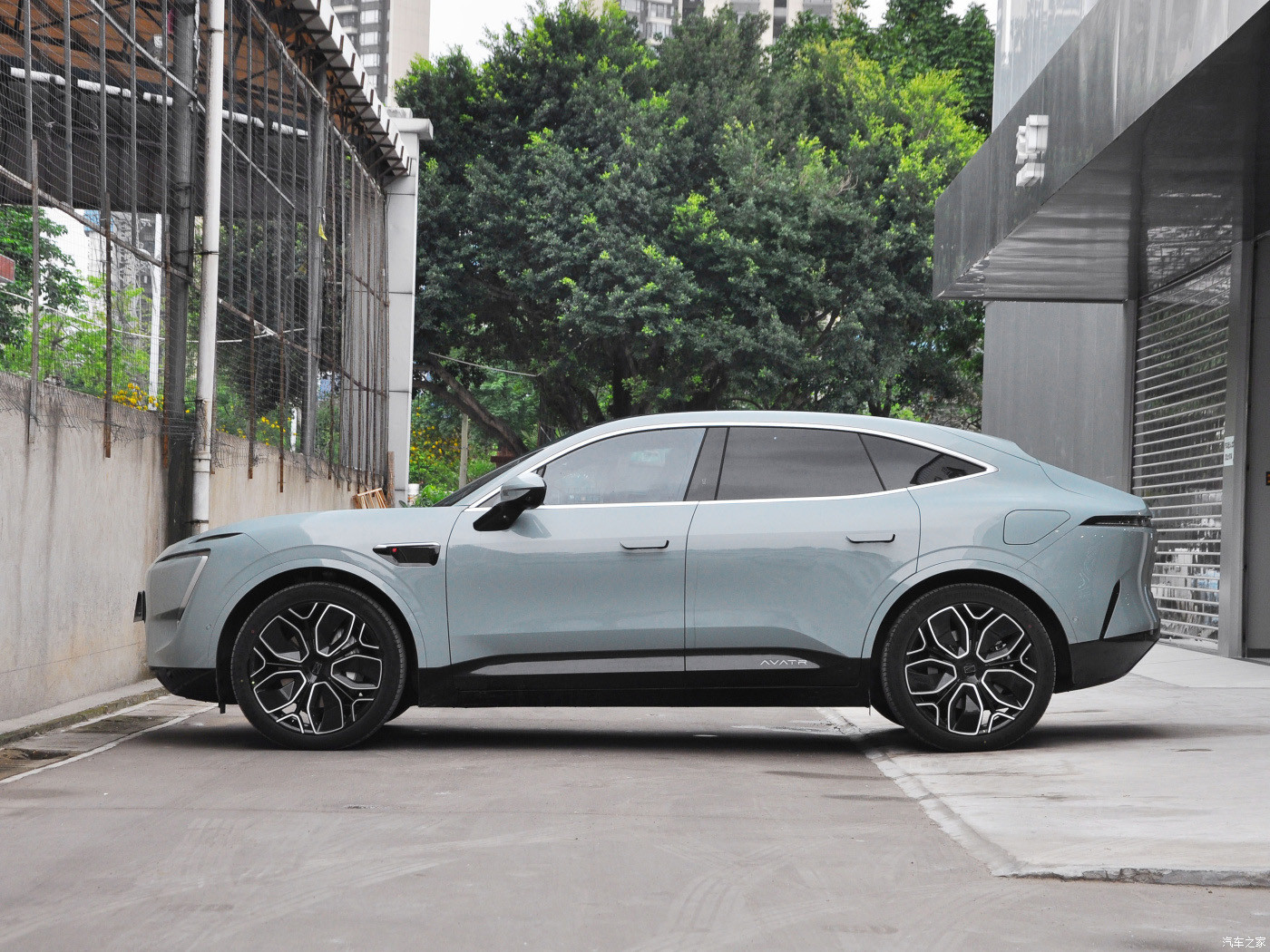 Avita 11 2023 Electric Hybrid Vehicles Single Motor Custom Hybrid EV SUV