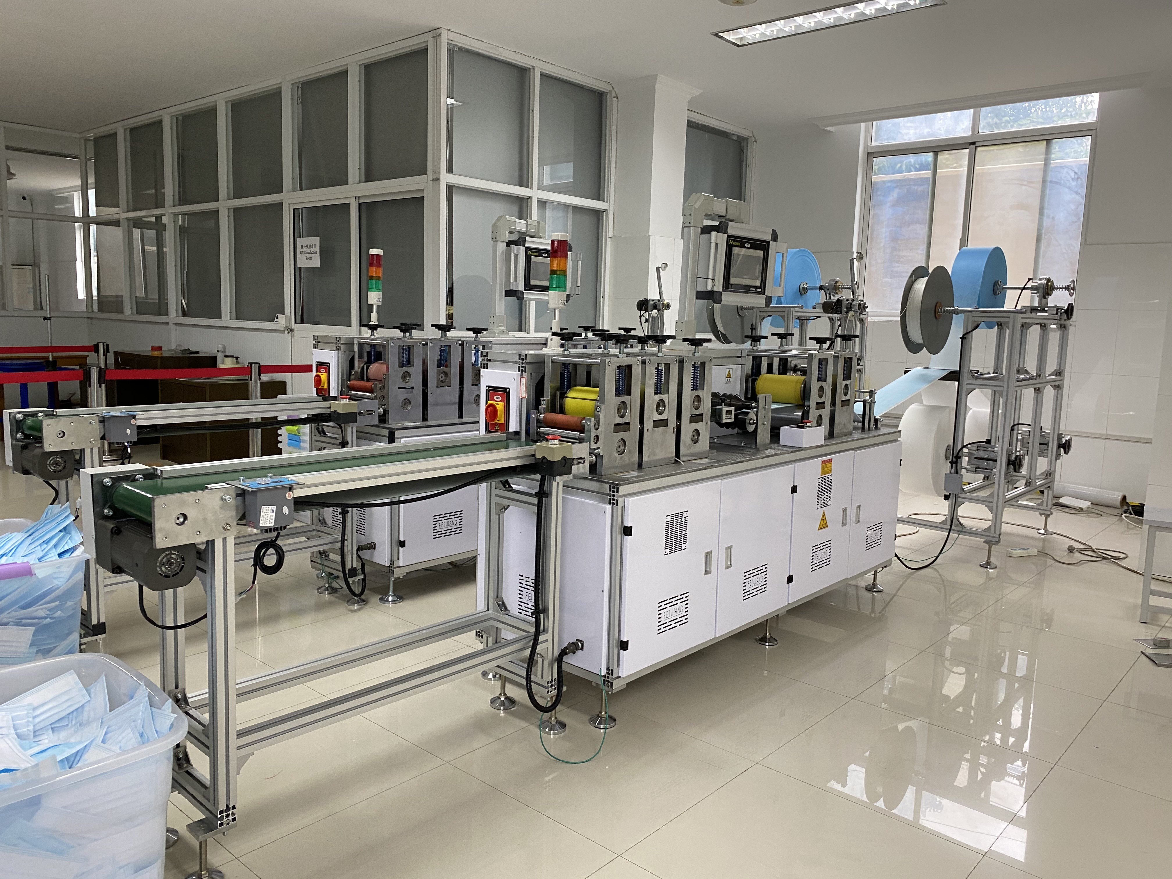 High Capacity Multiple Function Disposable Face Mask Machine With Ultrasonic System