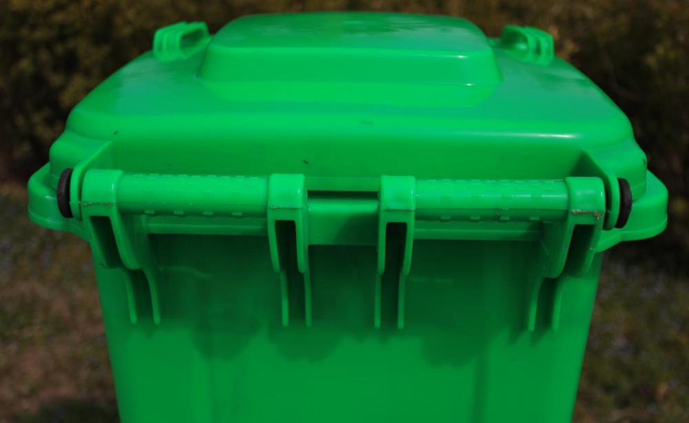 Best Selling 120L garbage bin waste residential use 2 Wheels Plastic waste bin for garden wastebin