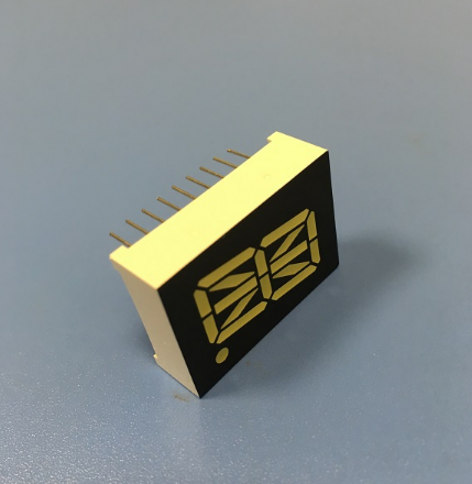 0.8 inch 16 Segment Alphanumeric LED Display Yellow Single Digit Common Anode For Elevator Indicator