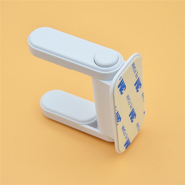 ABS Material Baby Door Handle Lock Push Button Long Lifespan Rohs Certificated