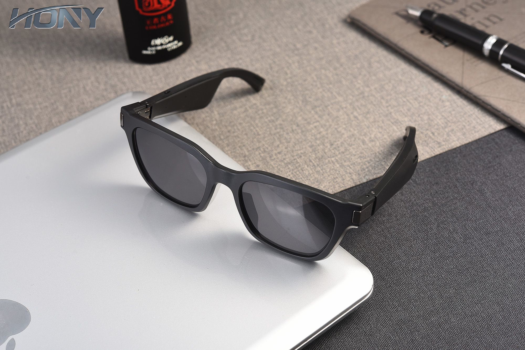 5.0 Chip 5V1A Wireless Bluetooth Sunglasses For Hig Quality Voice Call