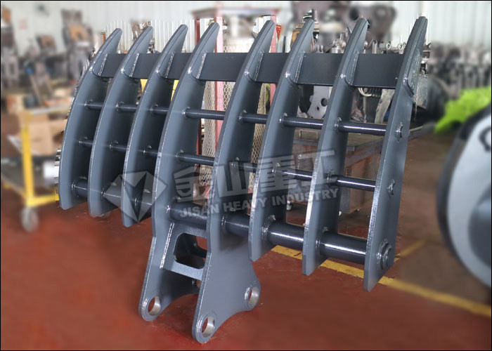 Sand Clearing Excavator Root Rake Material Handling For Hyundai R210 R220