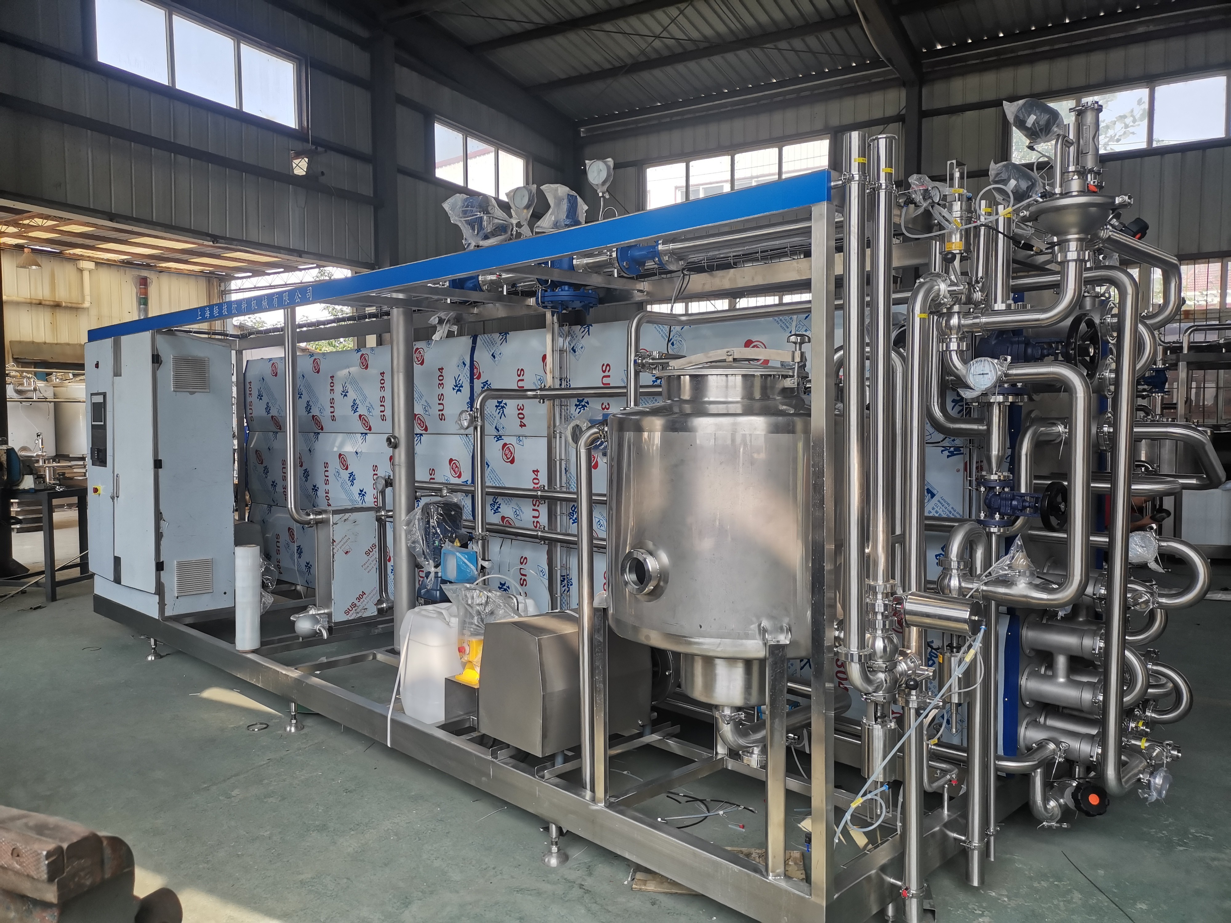 Full Automatic UHT Sterilization Machine For Dairy & Beverage Industry With PLC New UHT Sterilizer SUS304/316