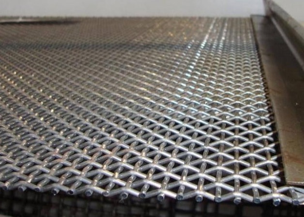 Plain Vibrating Screen Crimped Woven Wire Mesh 5mm With Hooks