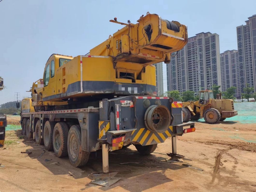 Good Lifting Capacity 2013 Xg 110t Mobile Crane Truck Crane Used Crane Hydraulic Crane for Sale