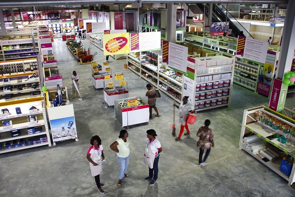 Prefabricated Custom Steel Commercial Buildings For Supermarket Shopping Mall