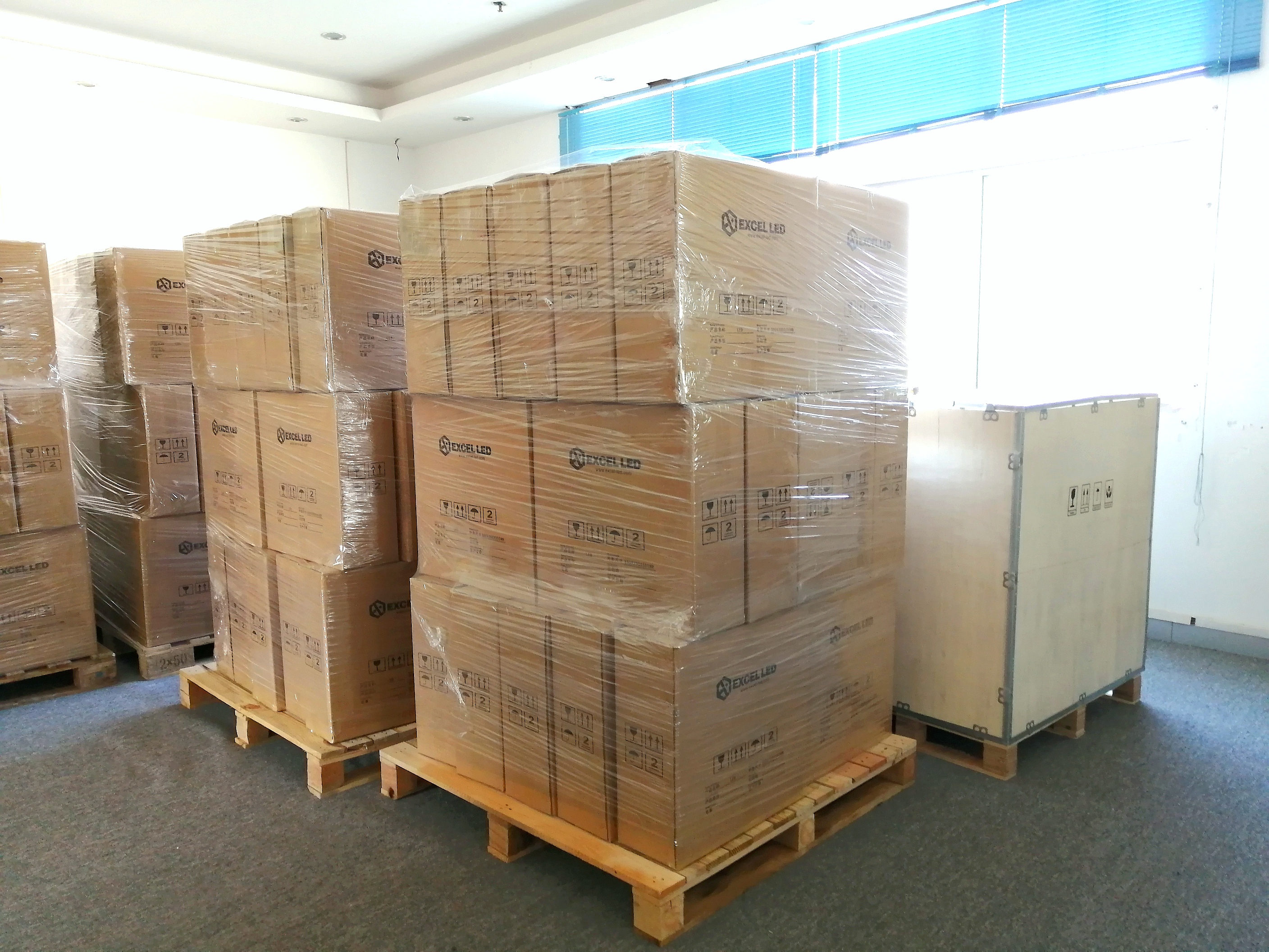 128x128dots 1000cd/Sqm P4.81mm Indoor LED Video Wall