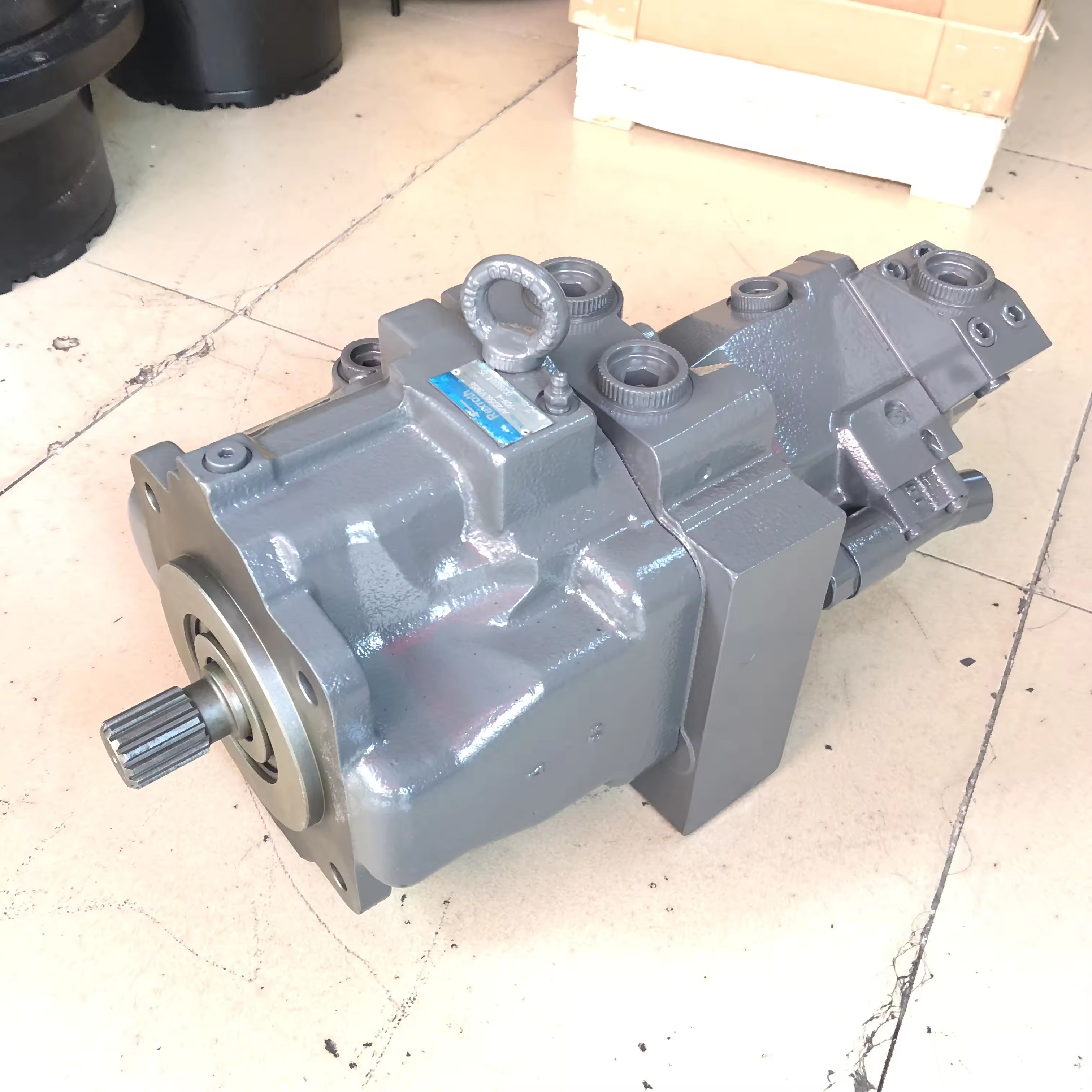 ZX70 Excavator Hydraulic Pump Original Parts Rexroth AP2D36LV3RS6-909-4 Japan
