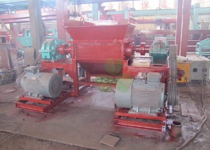 Φ300×30 Knife Size Twin Shaft Shredder / Waste Rubber Shredder Machine 11 Ton