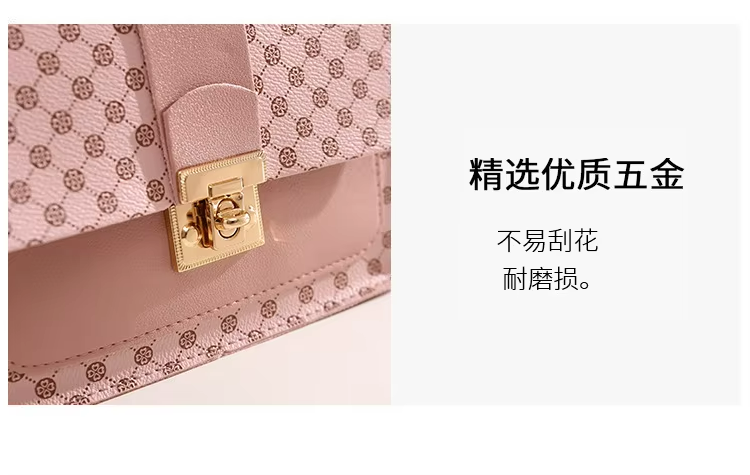 L Square Mini Bag Of Winter Lamb Wool And PU Messenger Bag For Fashionable Hand Bag