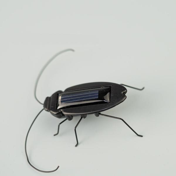 Solar Insect Repellent Device Solar Powered Ultrasonic Pest Control for Agricultural and Industrial Applications