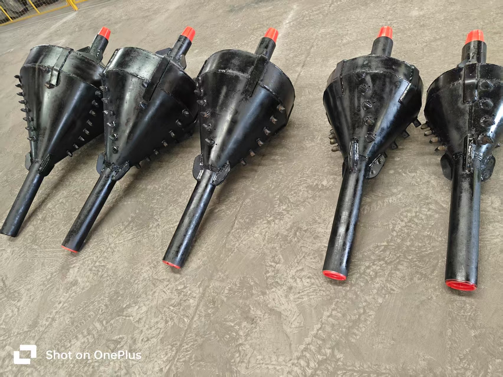 back reamer, extrusion back reamer, tunnel back reamer, pilot guide bit, guide plate, puller, transfer case, connect