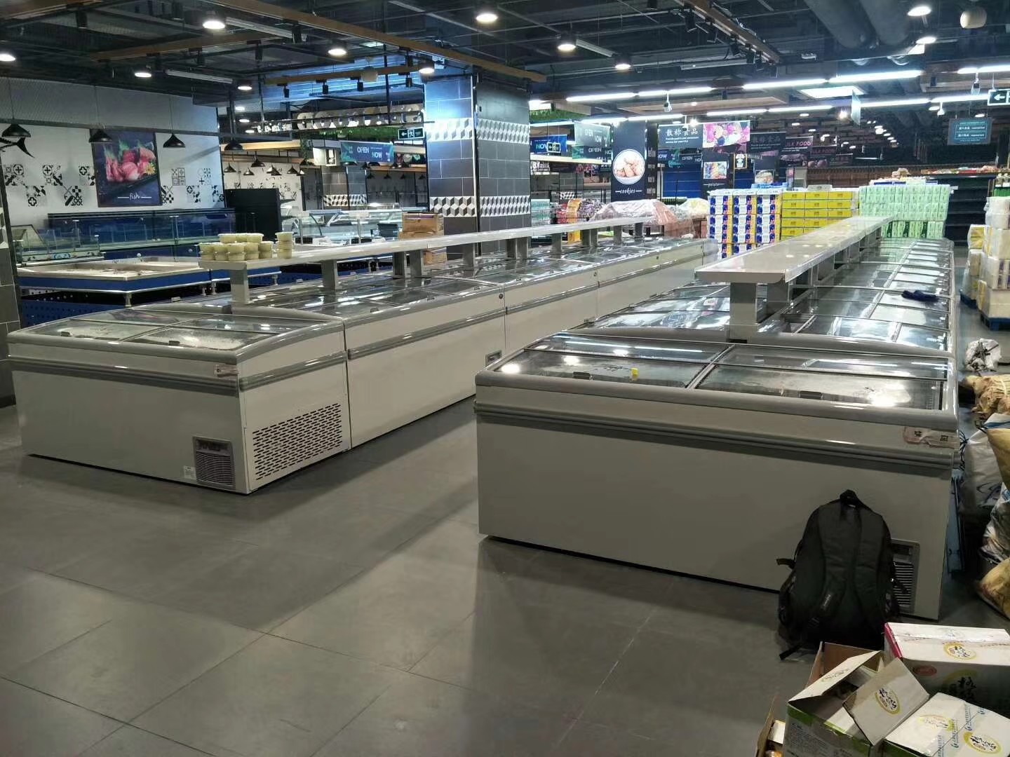 Heavy Duty Commercial Island Display Fridge Static Cooling With Baskets