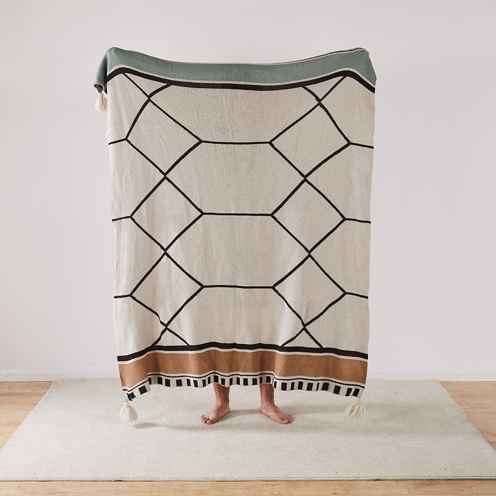 Upgrade Your Picnic Game with Our Soft and Cozy American Style Boho Throw Blanket Set