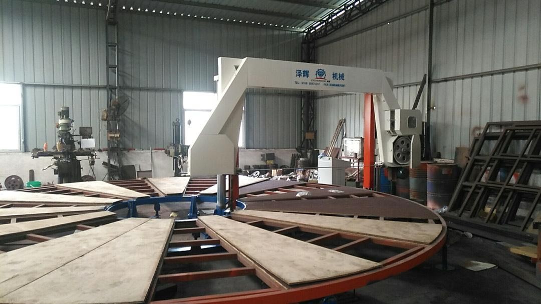 Horizontal Circle Foam Cutting Machine with 10000mm Blade Length and High Standard