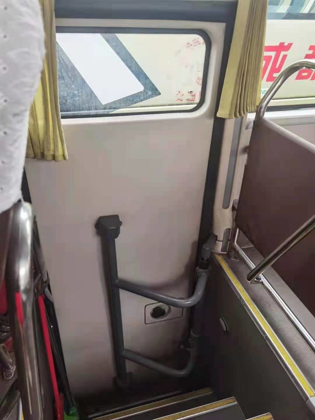 49 Seats Used Yutong ZK6127 Bus Used Coach Bus 2016 Year New Seats Diesel Engine LHD In Good Condition