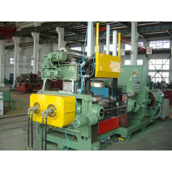 Factory Direct Rubber Open Mixing Mill with Automatic Thin Oil Lubrication, Integrated Base Design, and Chilled Alloy Cast Iron Roll