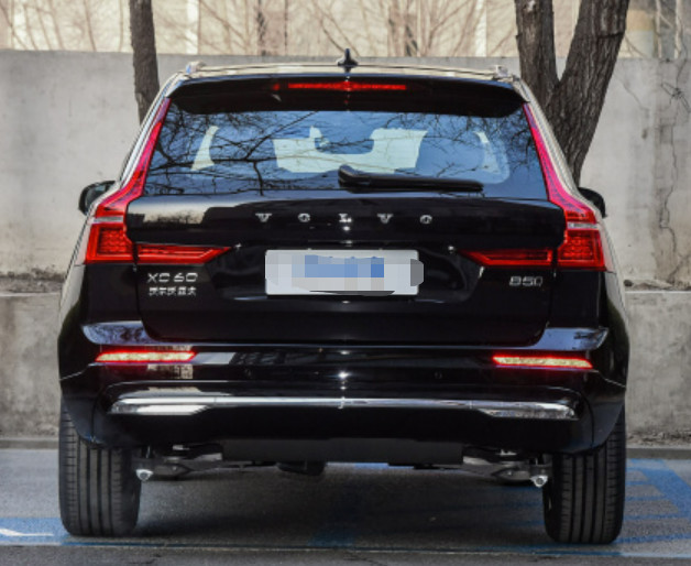 VOLVO XC60 2023 B5 4WD Zhiyi sport version 5 Door 5 seats Medium SUV