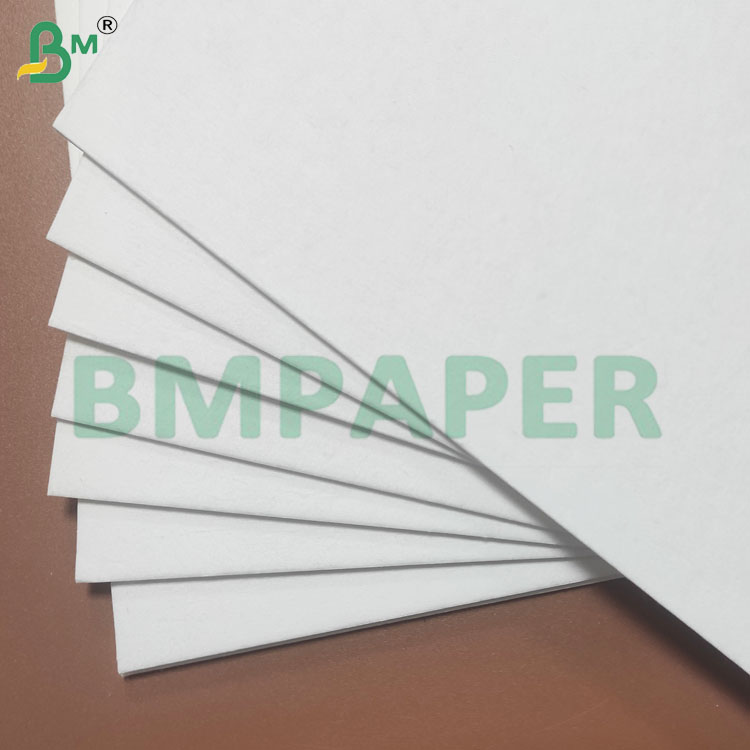 0.4-0.7mm Thickness Moisture Absorbent Paper Sheets with Flat Surface