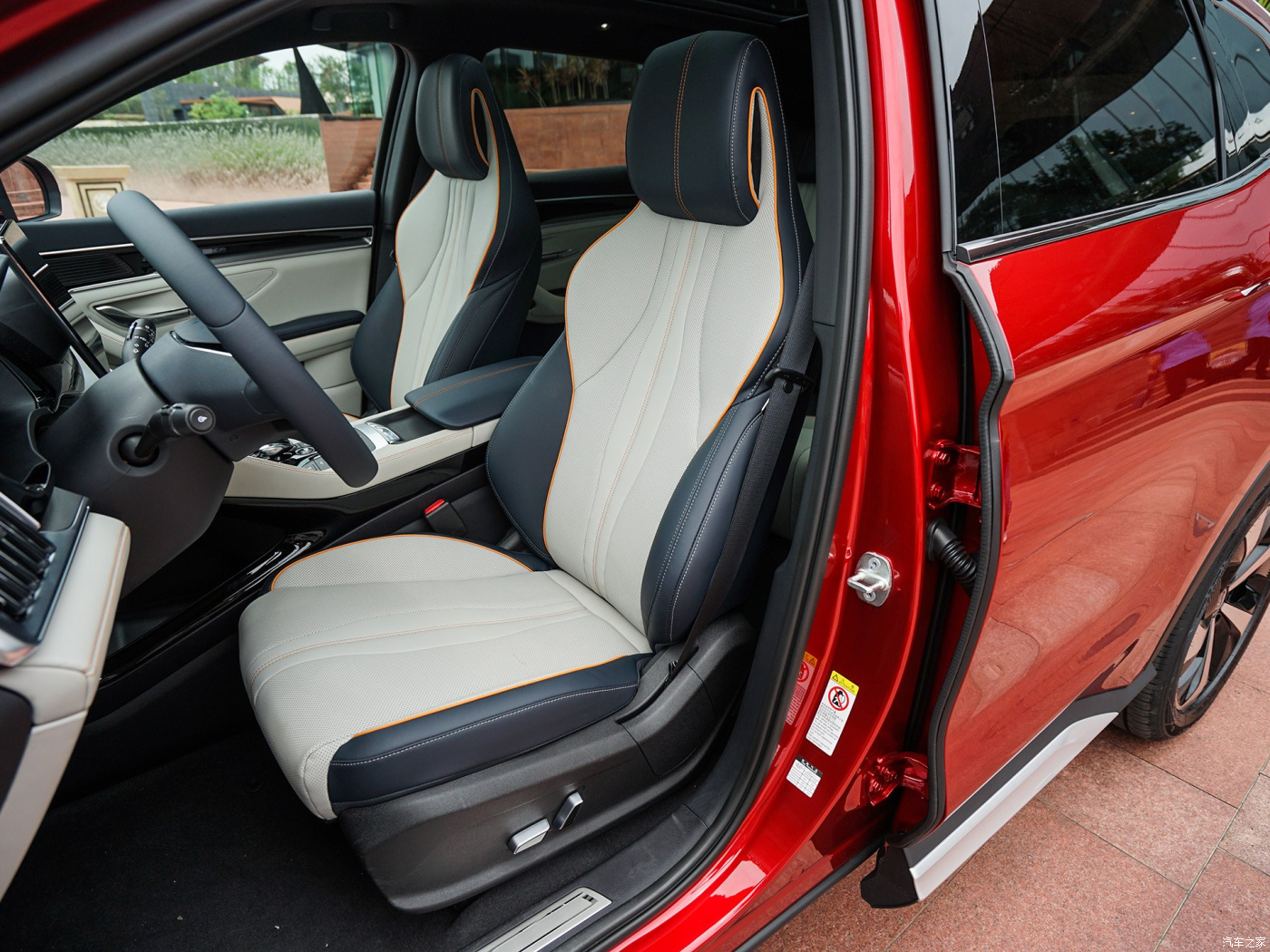 50-70kWh EV BYD SONG Electric Vehicle Phosphate Battery Lithium Iron LED Camera Leather PLUS High Speed SUV 5 Seats