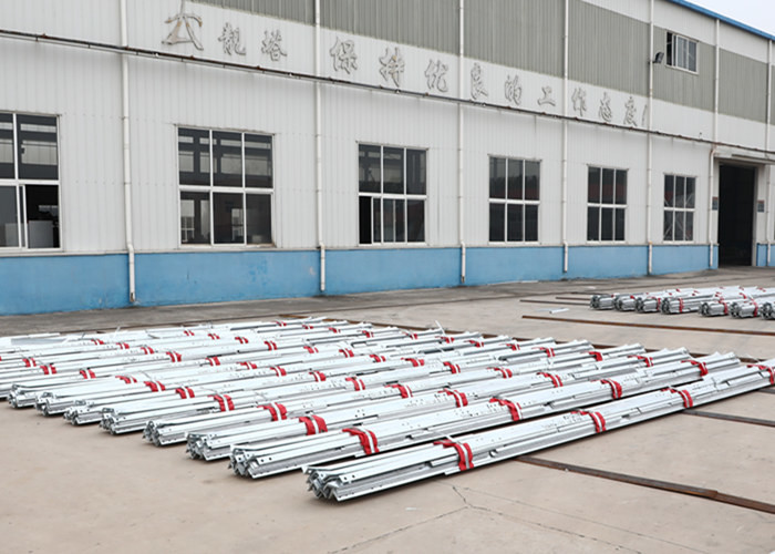 60m Self Supporting Lattice Steel Towers Three Legged For Telecommunication