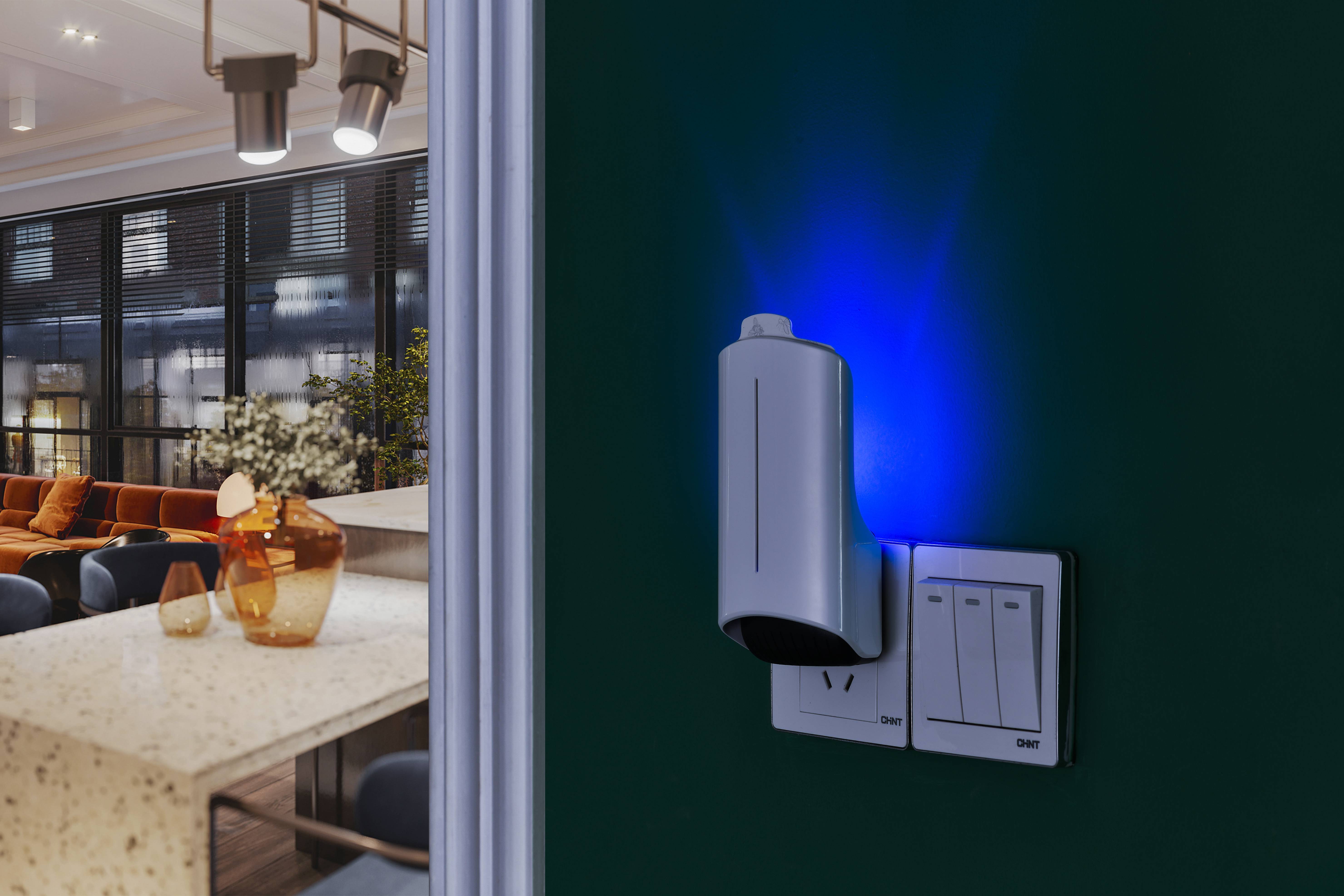 Sticky Glue Paper Insects Killer 80g Capacity 1 Plug-in Wall Lamp for Mosquito Extermination and Insect Control