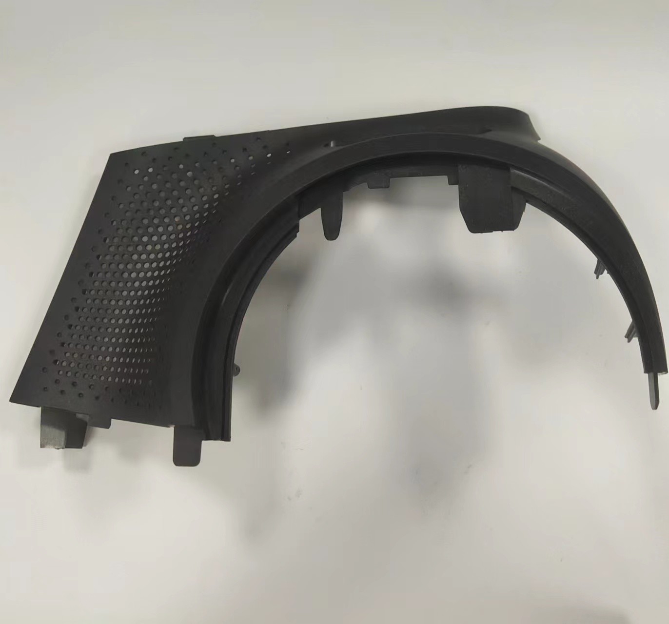 Smooth Surface Finish Hot Runner Automotive Plastics Injection Molding B2B