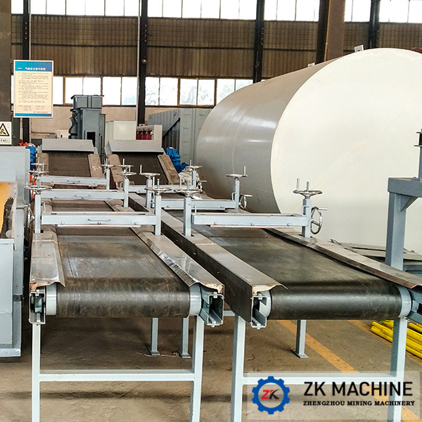 Strong Adaptability Conveying Equipment , Bulk Solid Transport Fixed Belt Conveyor