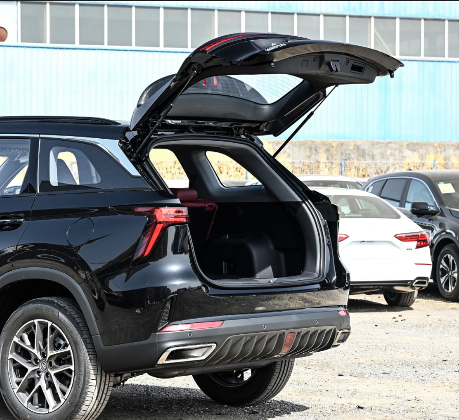 Changan Gasoline CS75 PLUS 2022 1.5T Automatic Luxury Version 5 Seats SUV