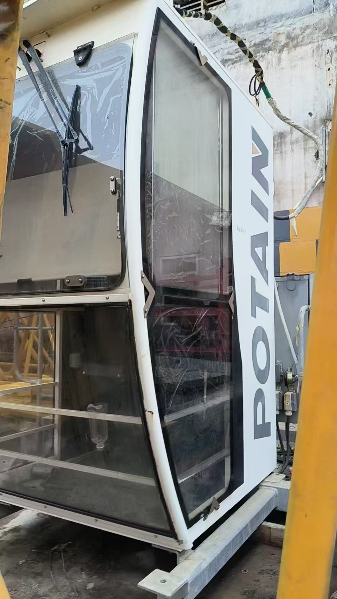 Used Potain Tower Cranes for Sale Maximum Lifting Height 60m MC200 Limited Stock